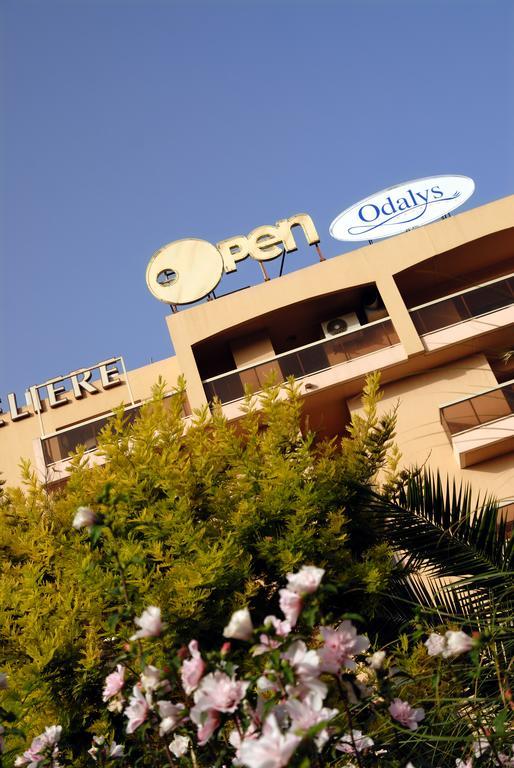Residence Odalys Open Golfe Juan Exterior foto