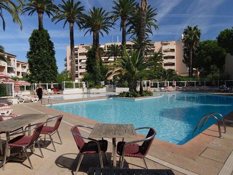 Residence Odalys Open Golfe Juan Exterior foto